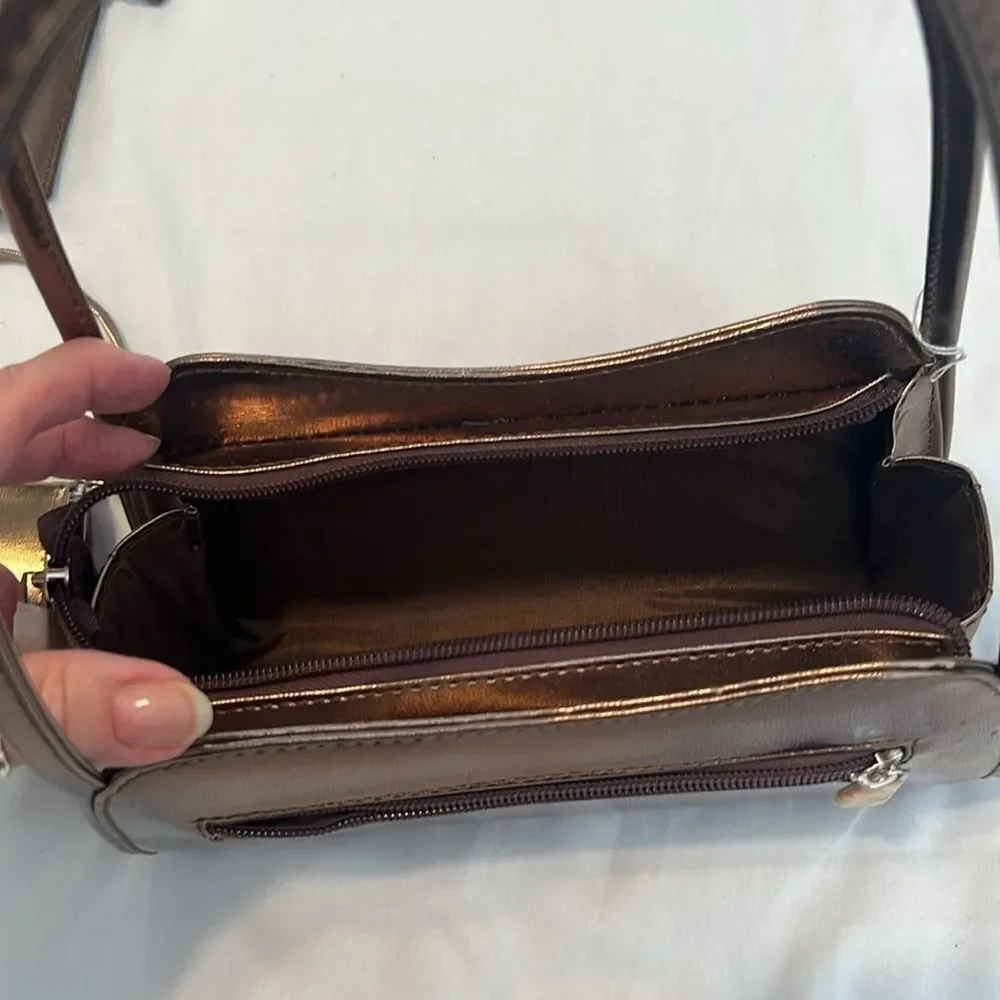 NWT Elegant Metallic Brown Womens Handbag Set perfect for all your essentials